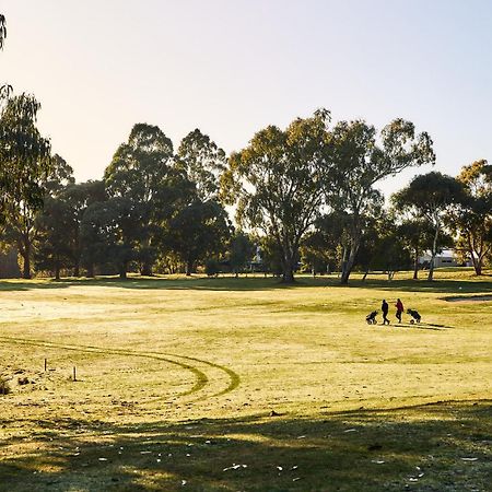 Racv Goldfields Resort Кресуик Екстериор снимка